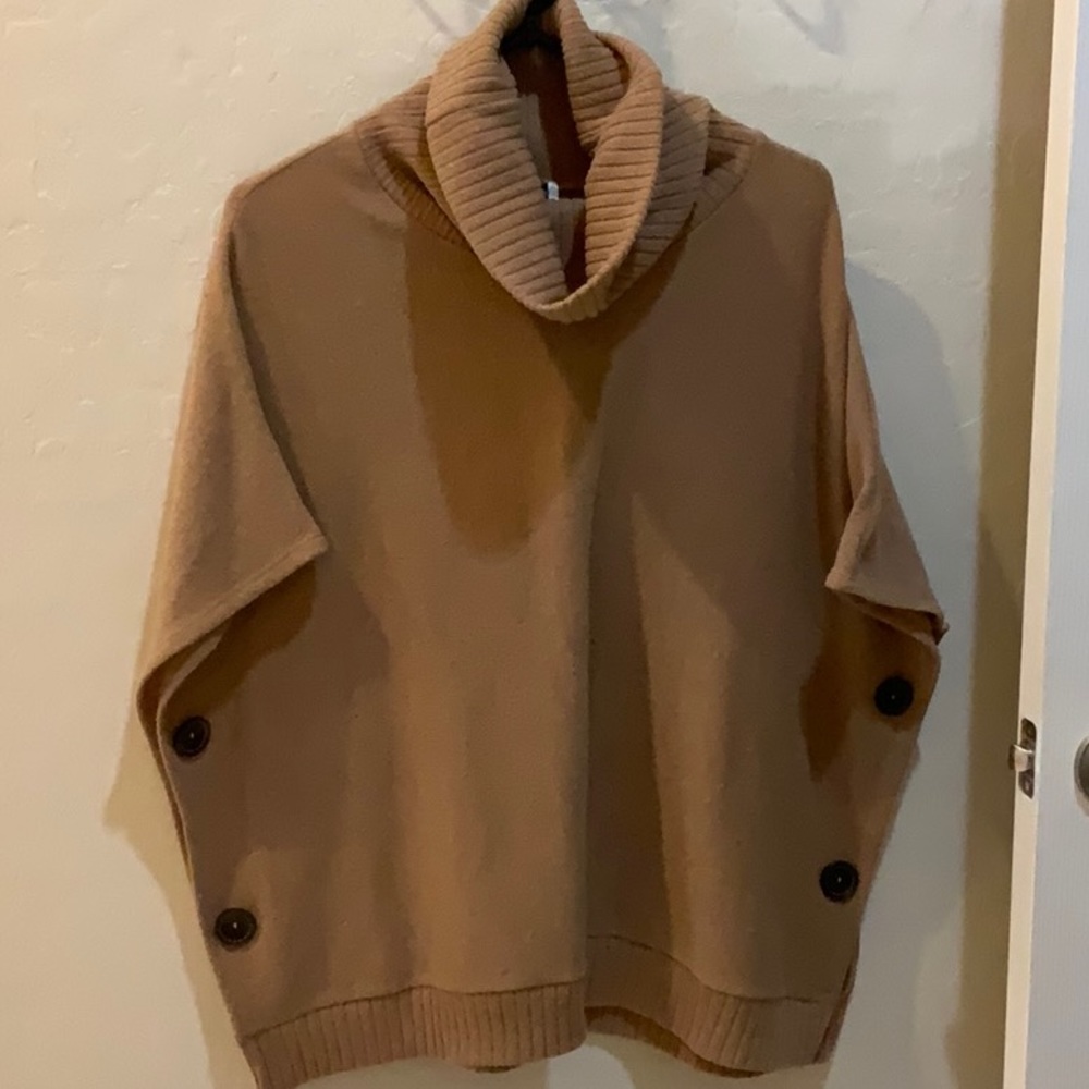 Camel Cape! Stand up slouch collar! Button detail